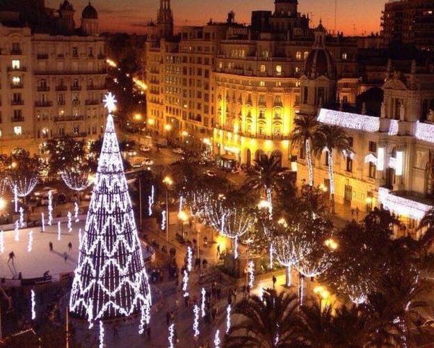 Image - Valencia: Encanto Navideño junto al Mediterráneo