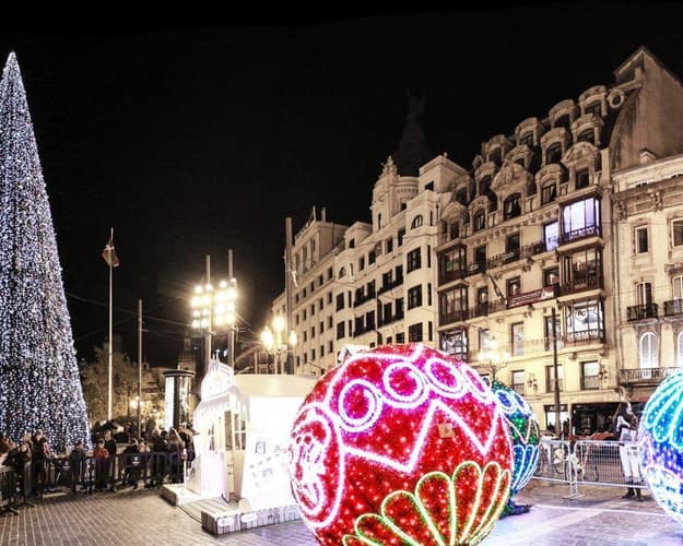 Image - #MAGICALCHRISTMASVILLAGES FLAVORS, LIGHTS, AND WELL-BEING: A GOURMET CHRISTMAS GETAWAY IN BILBAO