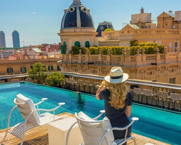 Imagen - Visita Barcelona desde Tenerife, vuelo + hotel