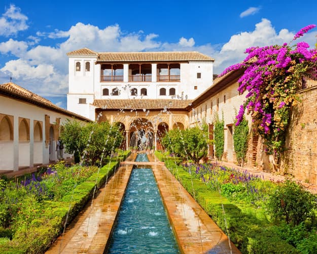 Imagem -  Sur de España Semana Santa 2025