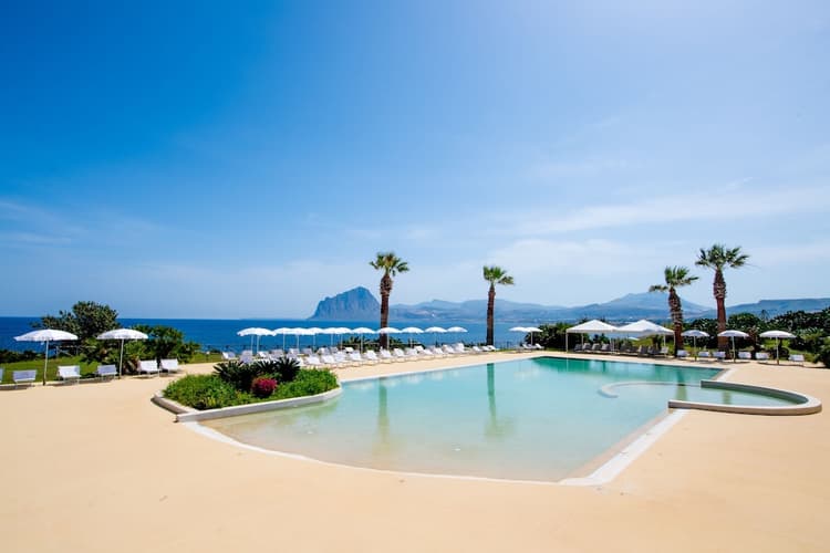 Image - Trapani, Resort 4* Pensione Completa LUGLIO