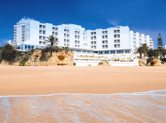 Imagem - Holiday Inn Algarve, Armaçao de Péra (6 noites)