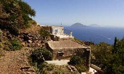 Image - Volo + Hotel B&b Eolie Islands