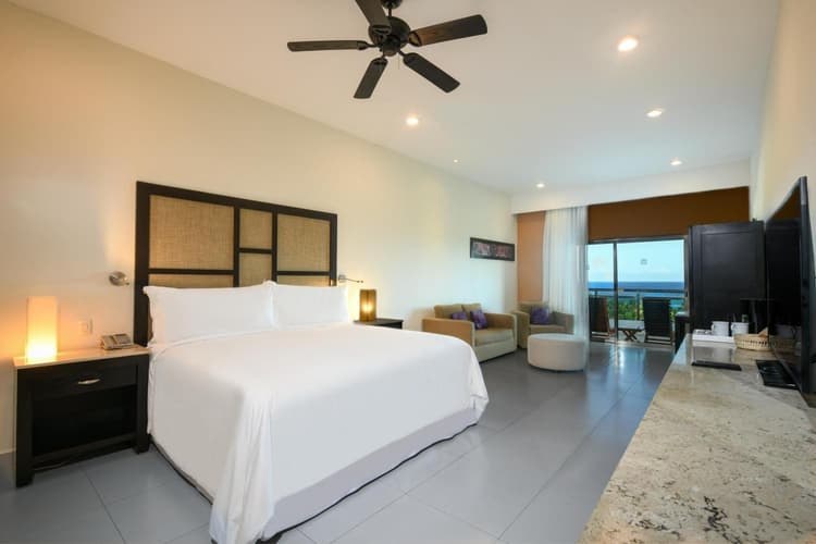 Image - El Dorado Seaside Palms, Catamarán, Ecoturistic Ranch, All & More Inclusive - Adults Only 