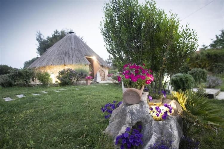 Image - Codrongianos: in un Pinnettu Sardo