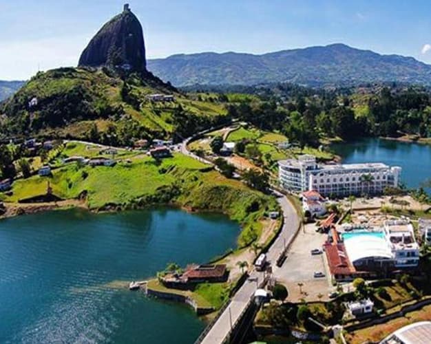 Image - Paquete Medellín: Hotel Lincoln | desde Guayaquil | bm tours