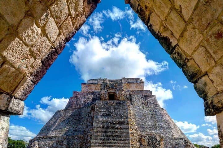 Image - MERIDA YUCATAN, TOUR ARQUEOLGIA Y CENOTES  PARA 2!