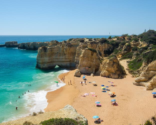 Image - Albufeira, Portugal (from Paris) Breakfast incl