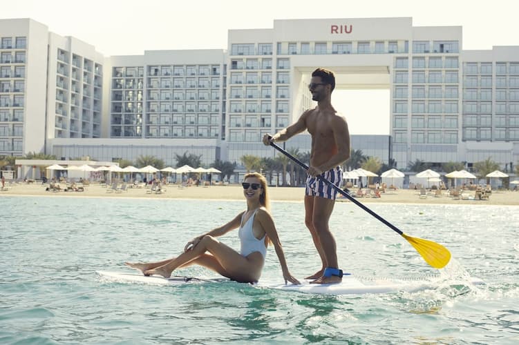 Beeld - Hotel Riu Dubai Beach Resort