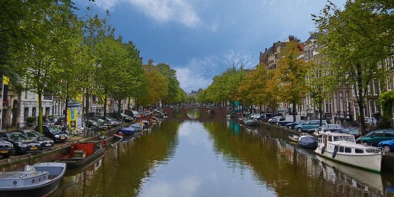 Bild - Berlin to Paris: Bike Rides & Big Nights