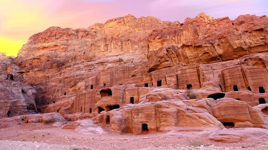 Image - Las Joyas de Jordania (Salida el Viernes) - 5 Días