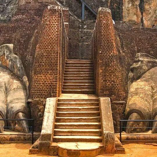 Sigiriya Lions Rock eingang - Sigiriya