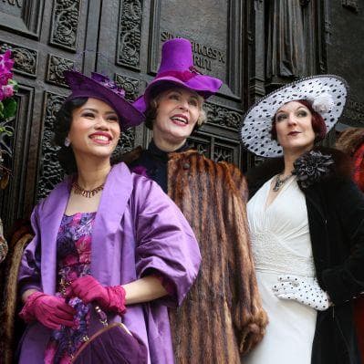 Celebrare la Easter Bonnet Parade, tra cappelli stravaganti e sorrisi contagiosi - New York NY