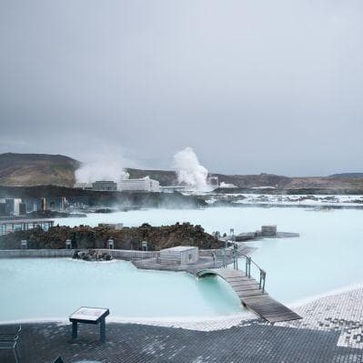 Immergersi nelle acque calde della Laguna Blu - Vik