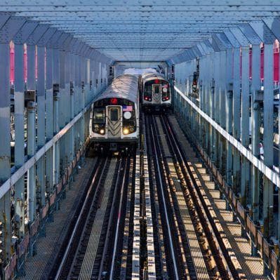 Immergersi nell’atmosfera newyorkese viaggiando con i mezzi pubblici - New York NY