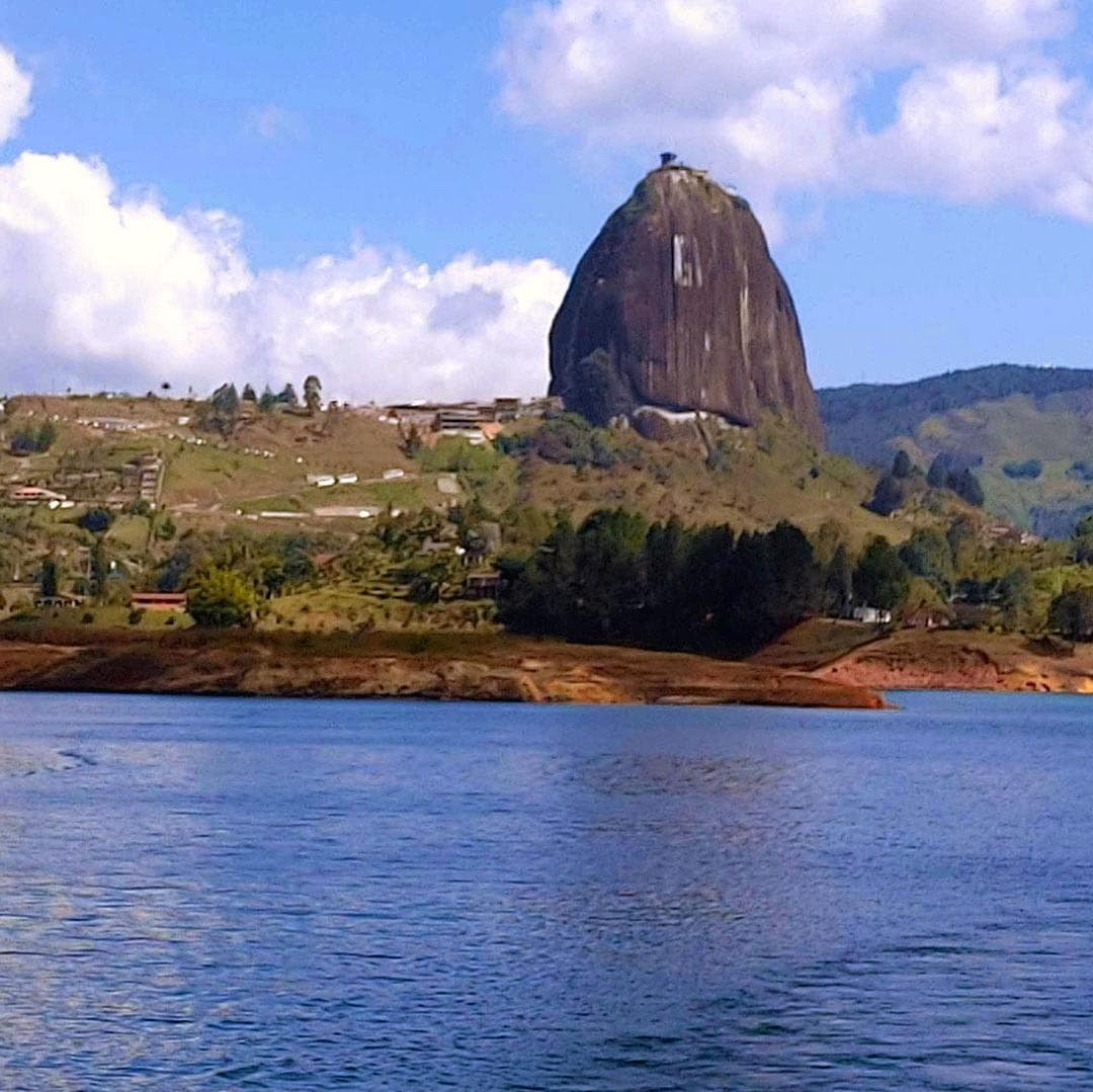 Dia 4. Medellín – Día libre - Medellín