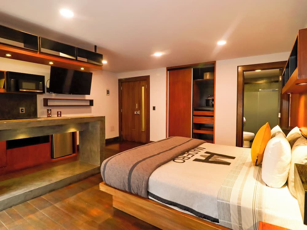 Madero Hotel & Suites