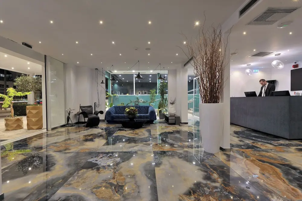 Athenaeum Smart Hotel
