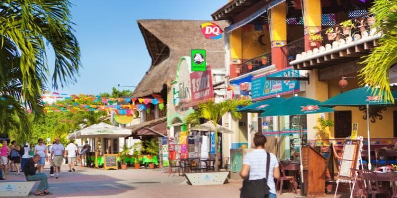 Jour 8 : Mahahual  – Tulum – Playa Del Carmen (290km/4h)