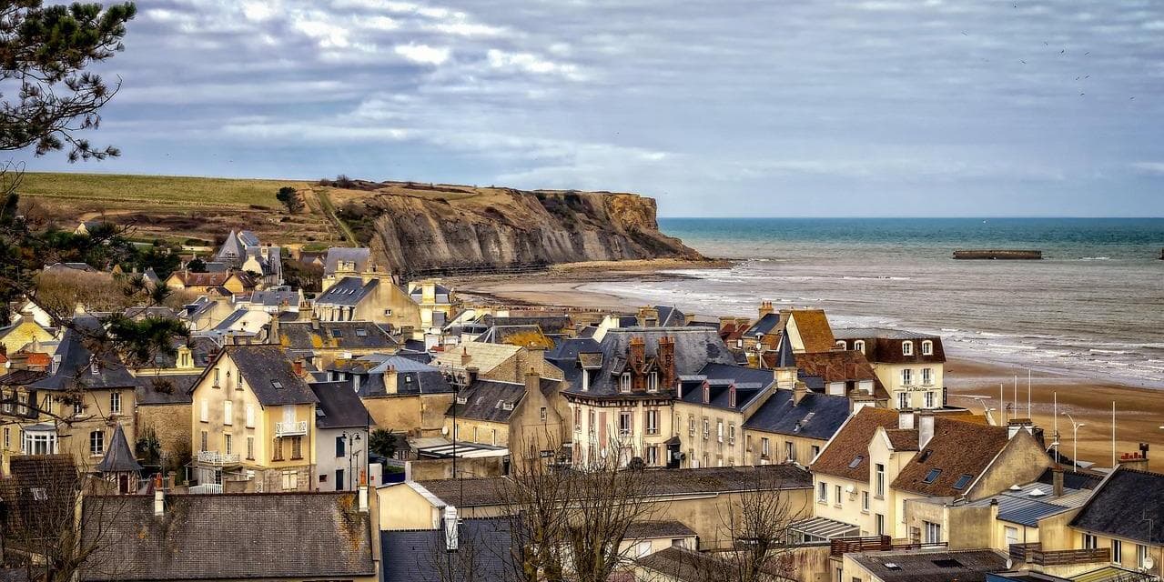 4º Giorno – CAEN – SPIAGGE DELLO SBARCO – ARROMANCHE – BAYEUX – CAEN