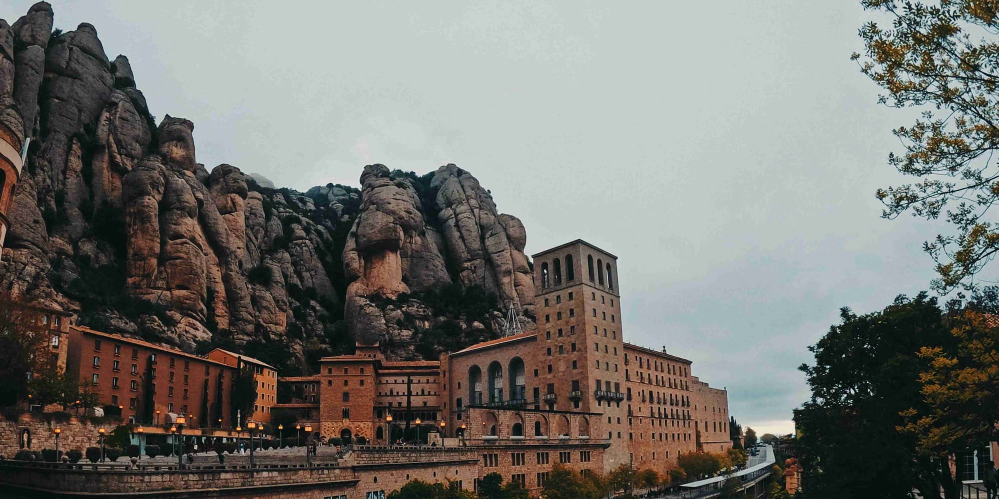 DÍA 5: MONTSERRAT – NATURALEZA Y ESPIRITUALIDAD