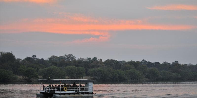 ADDIS ABEBA / VICTORIA FALLS