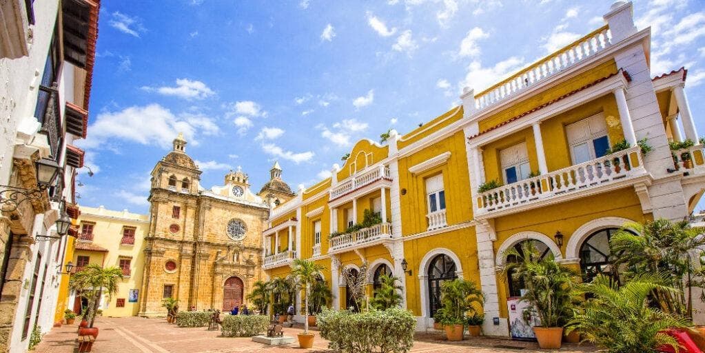 Dia 6. Medellín e Cartagena - Traslados de partida e chegada