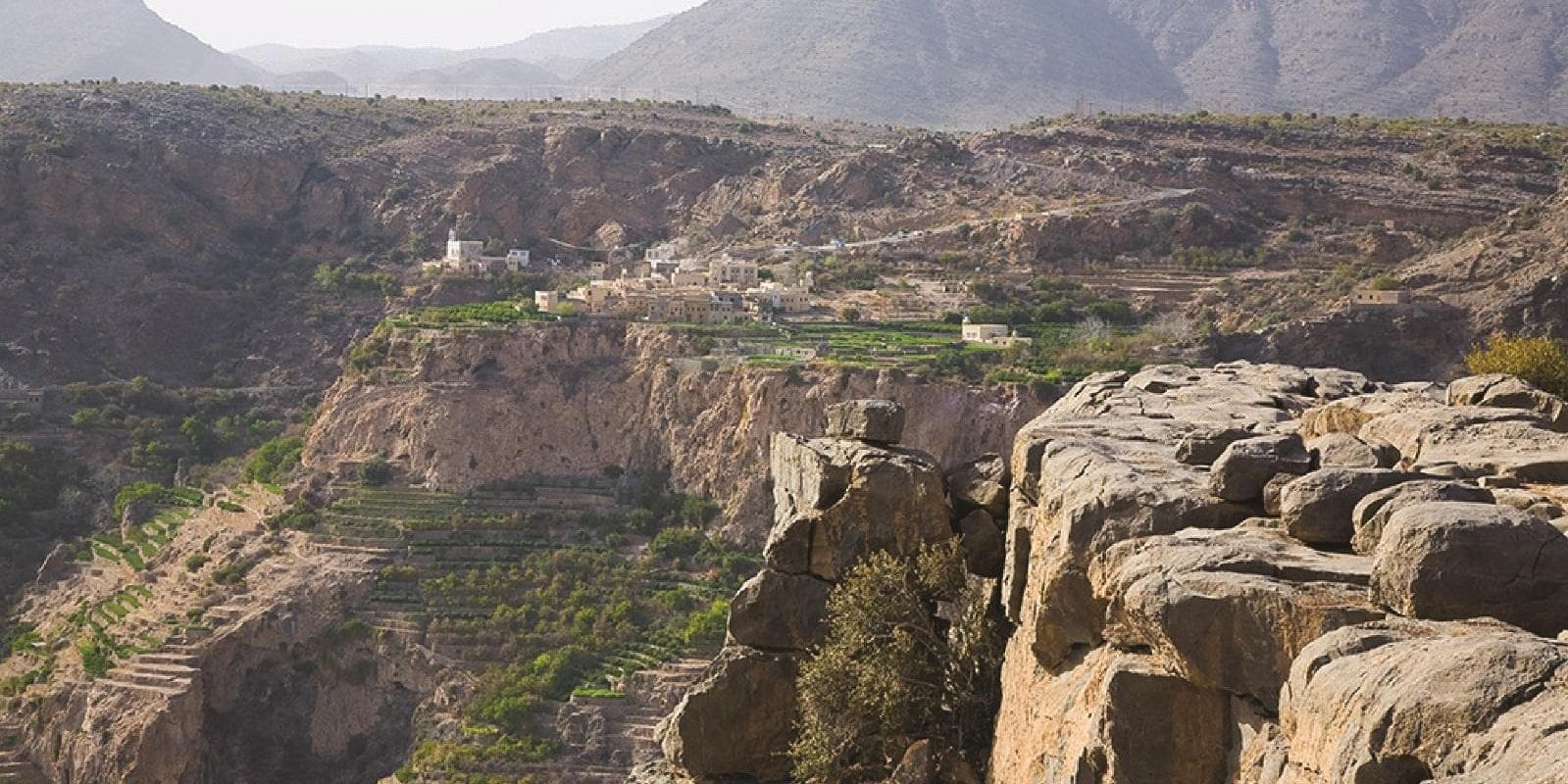 DAY 8: NIZWA – JEBEL SHAMS – NIZWA – MUSCAT [300 km] 