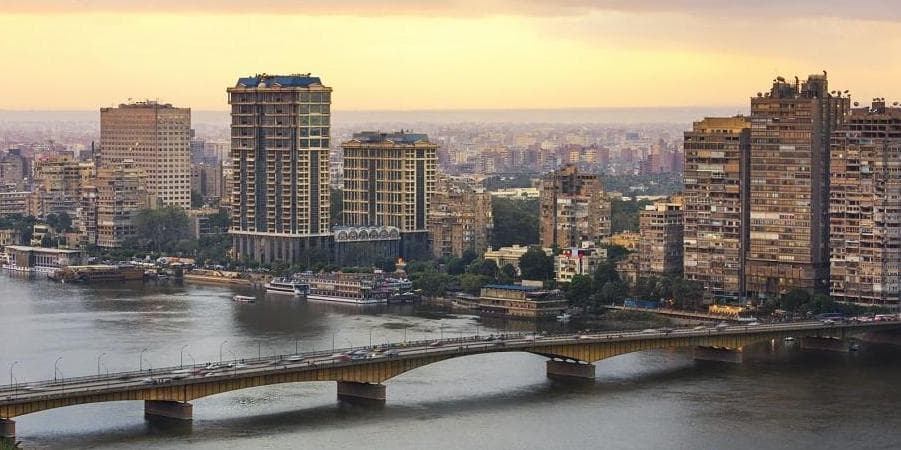 1 DÍA LLEGADA A EL CAIRO