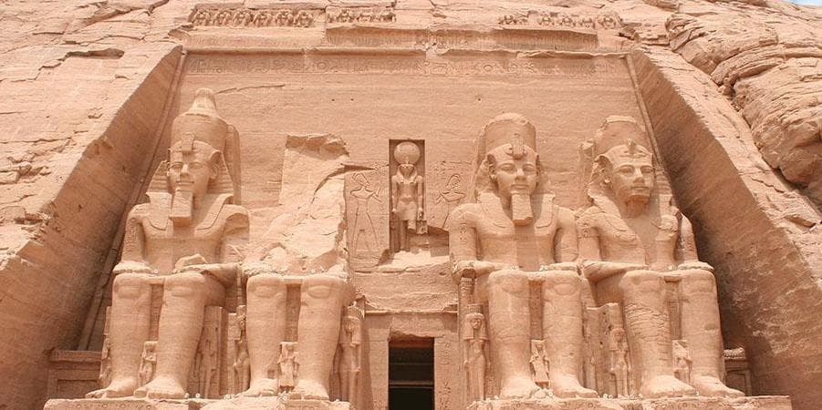 6	Day Disembarkation in Luxor - Cairo (B)