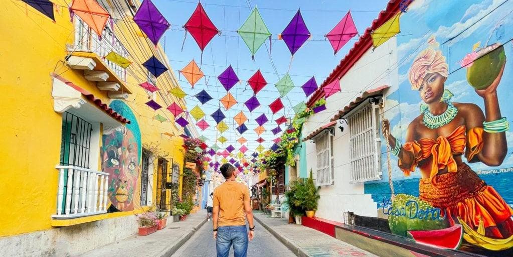 Day 5. Cartagena - City tour with Getsemaní 