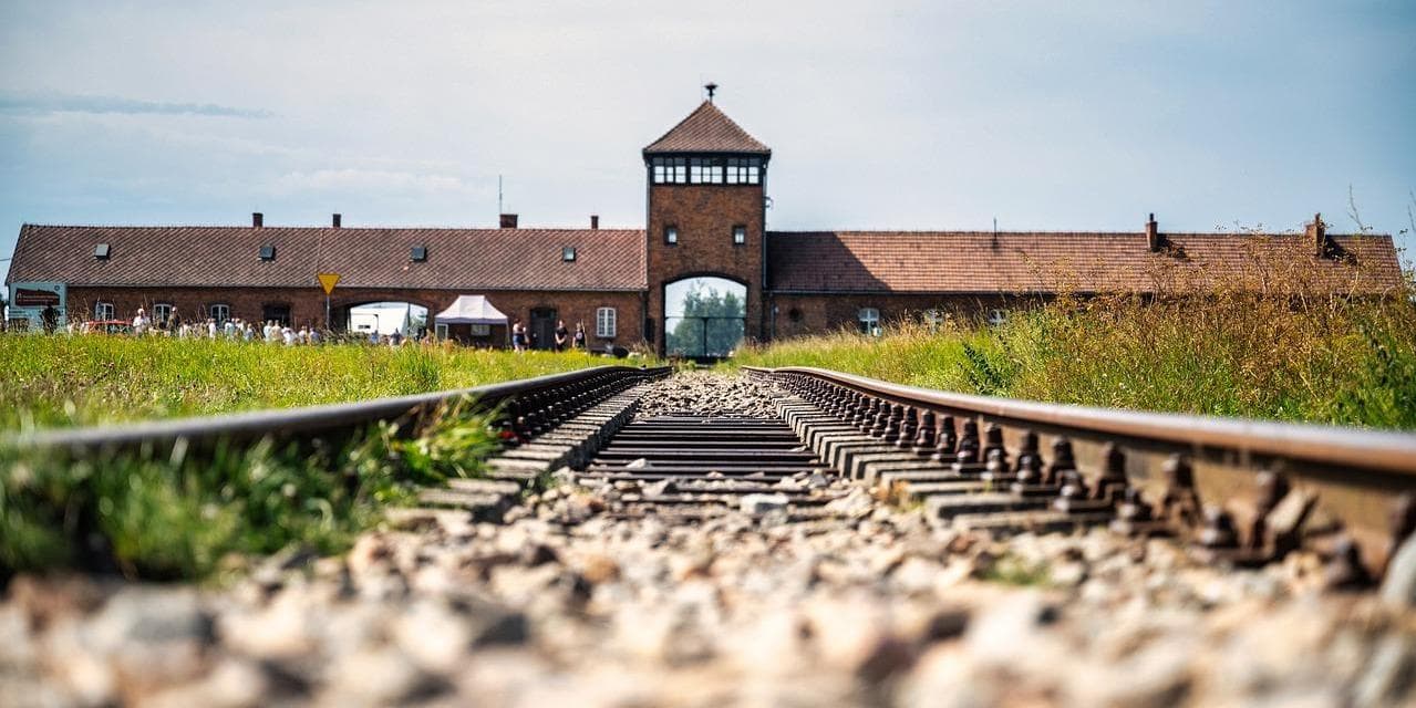 Giorno 3 - CRACOVIA – AUSCHWITZ – CRACOVIA