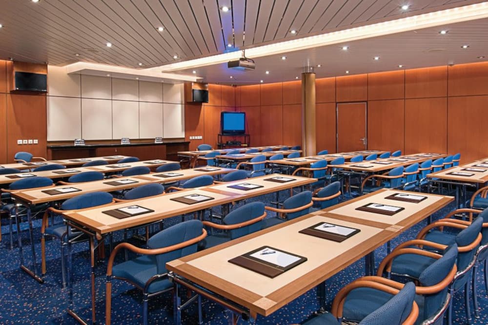 Independence of the Seas