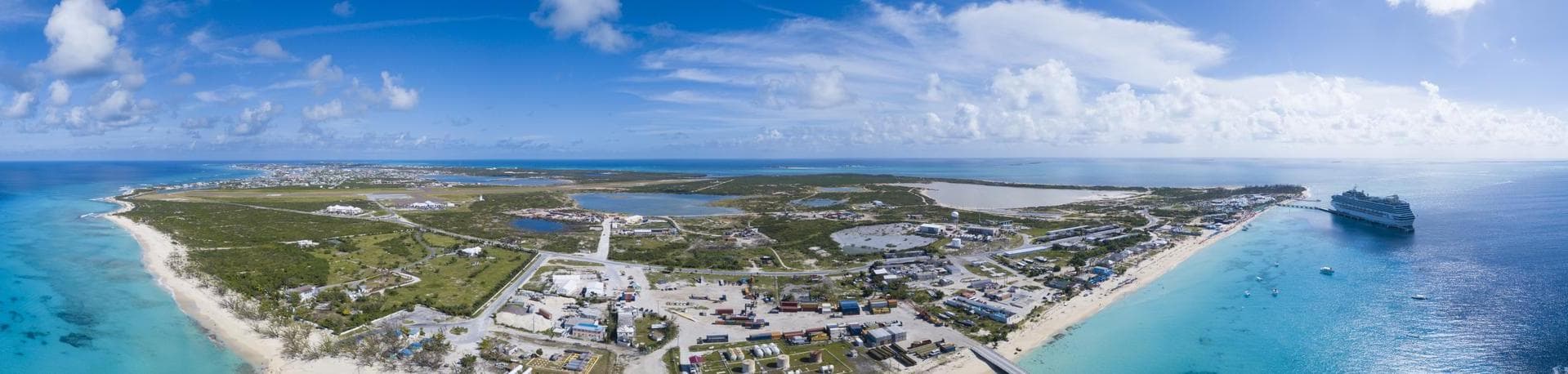 Insula Grand Turk, Insulele Turks și Caicos