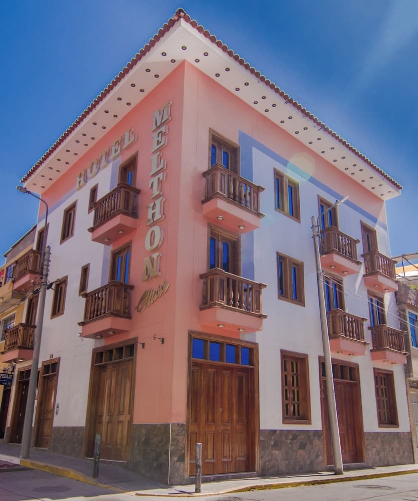 Hotel Melthon Class, Imagen principal