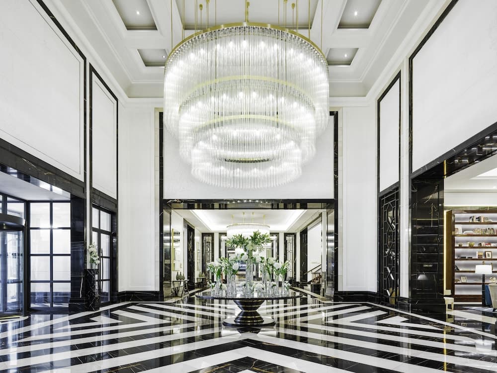 Fairmont Amman, Lobby