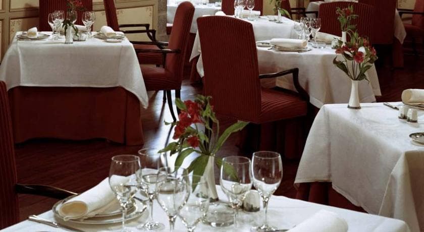 Palacio de Velada, Restaurant