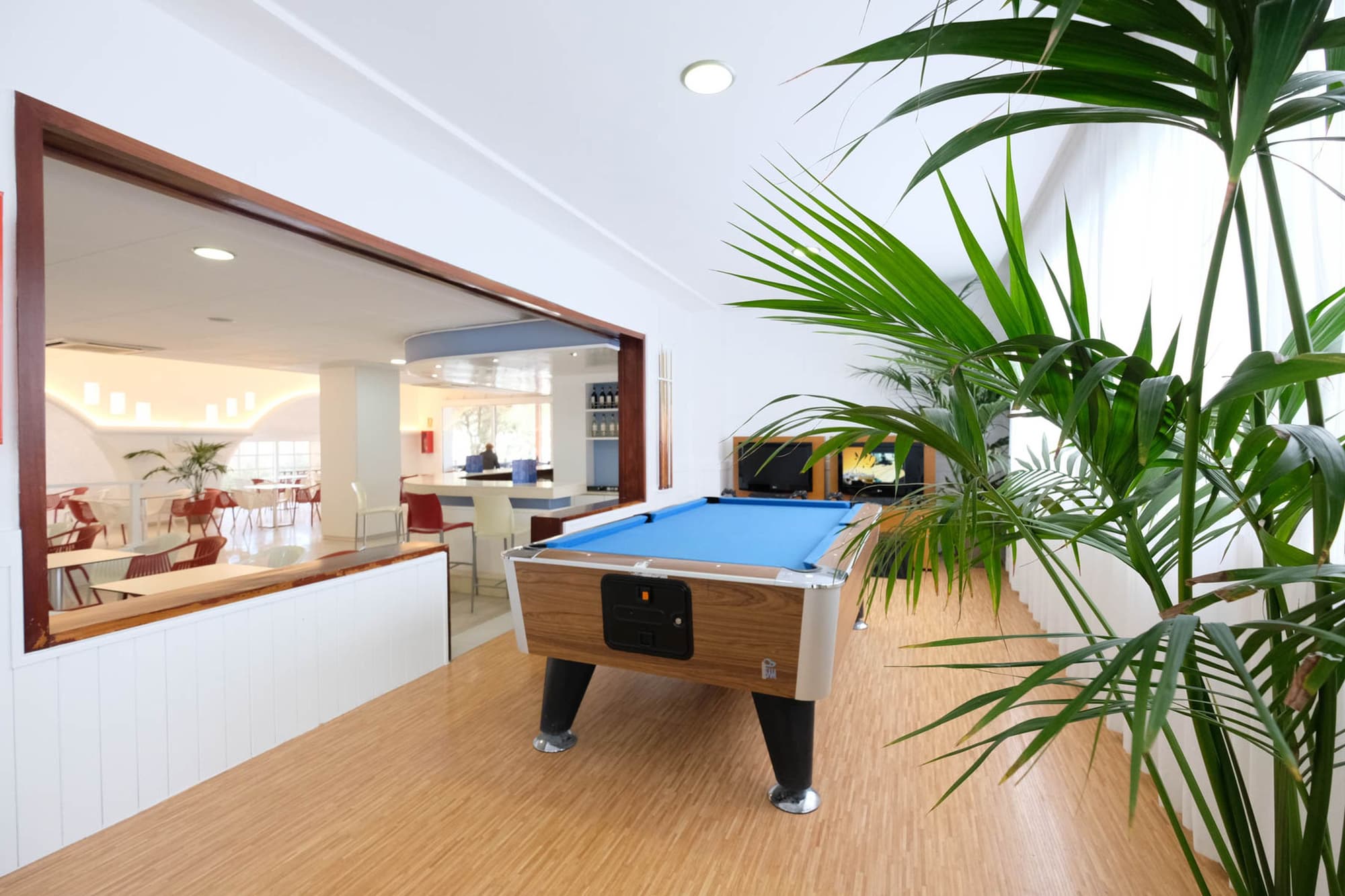 AzuLine Hotel Bergantin, Bar