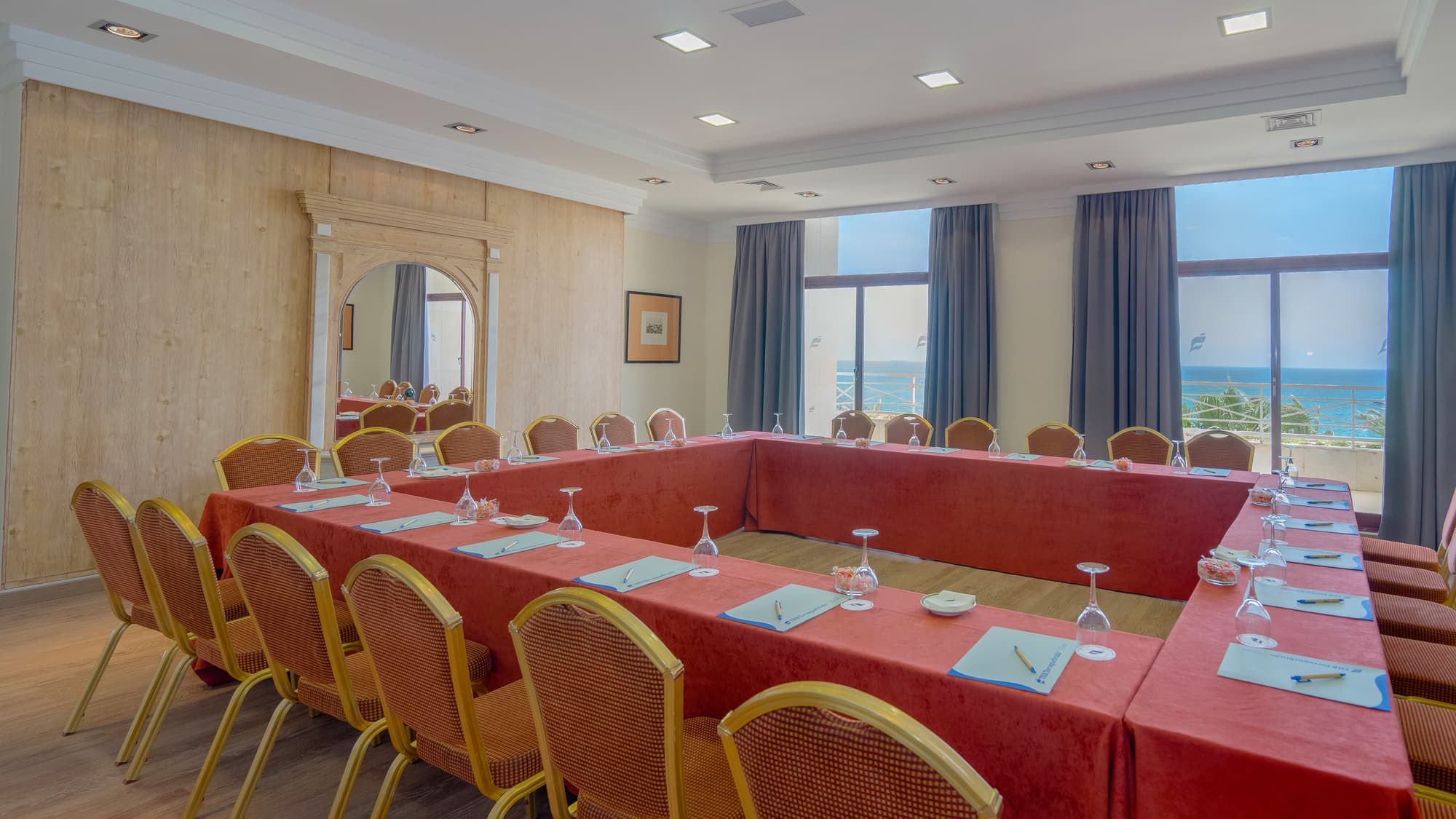 Estival Torrequebrada, Conferences