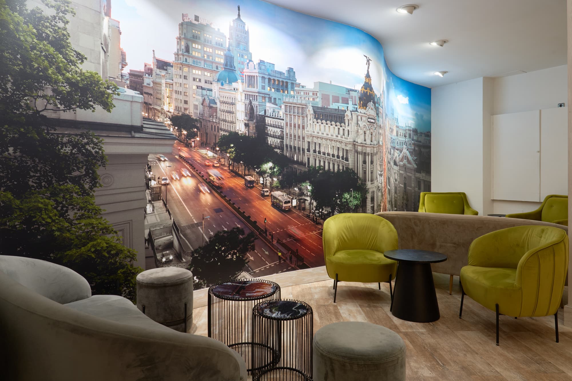 Puerta de Toledo, Lobby