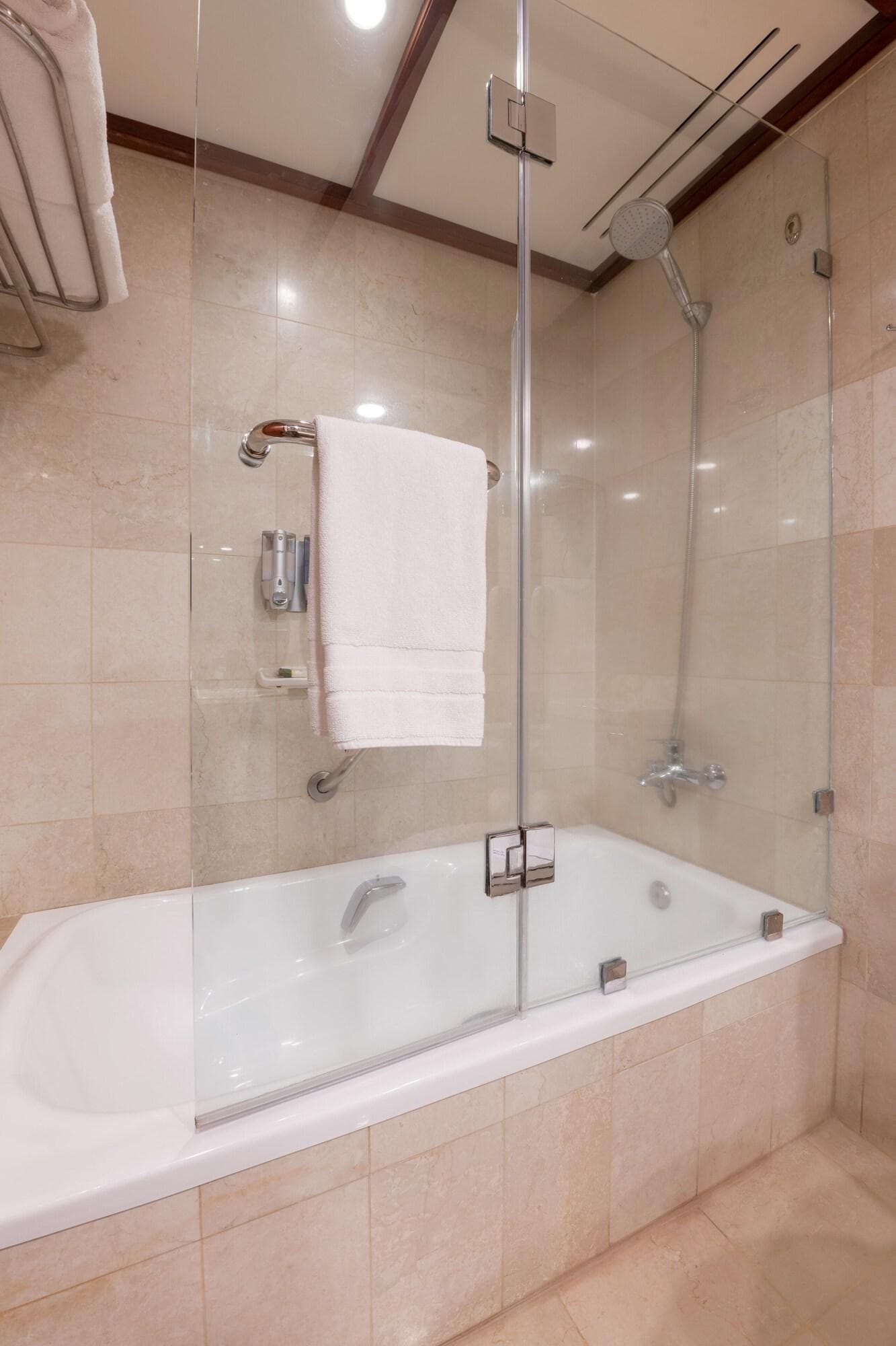 Barcelo San Jose, Room