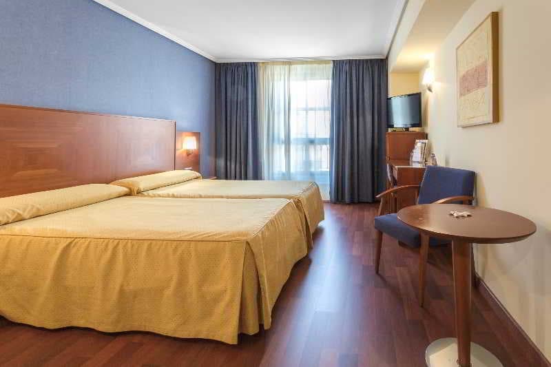 Nuevo Torreluz, Room