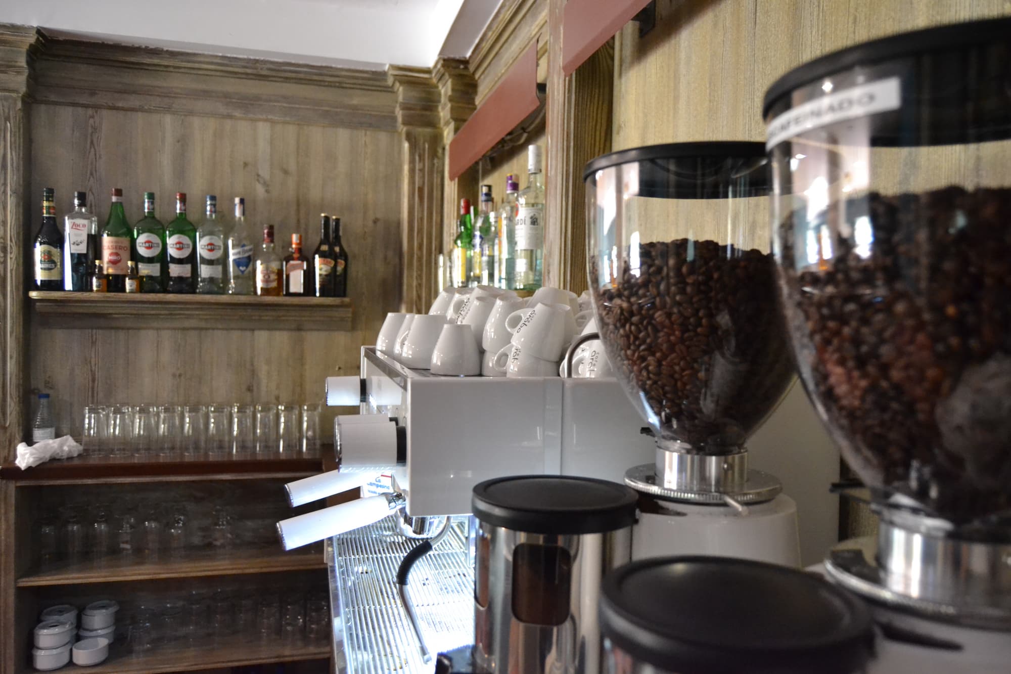 La Figuerola Hotel & Restaurant, Bar