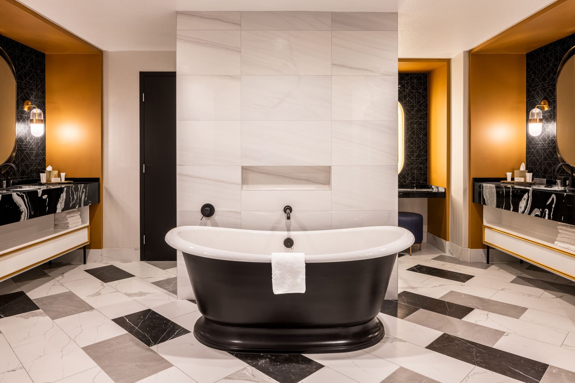 Paris Las Vegas, Room