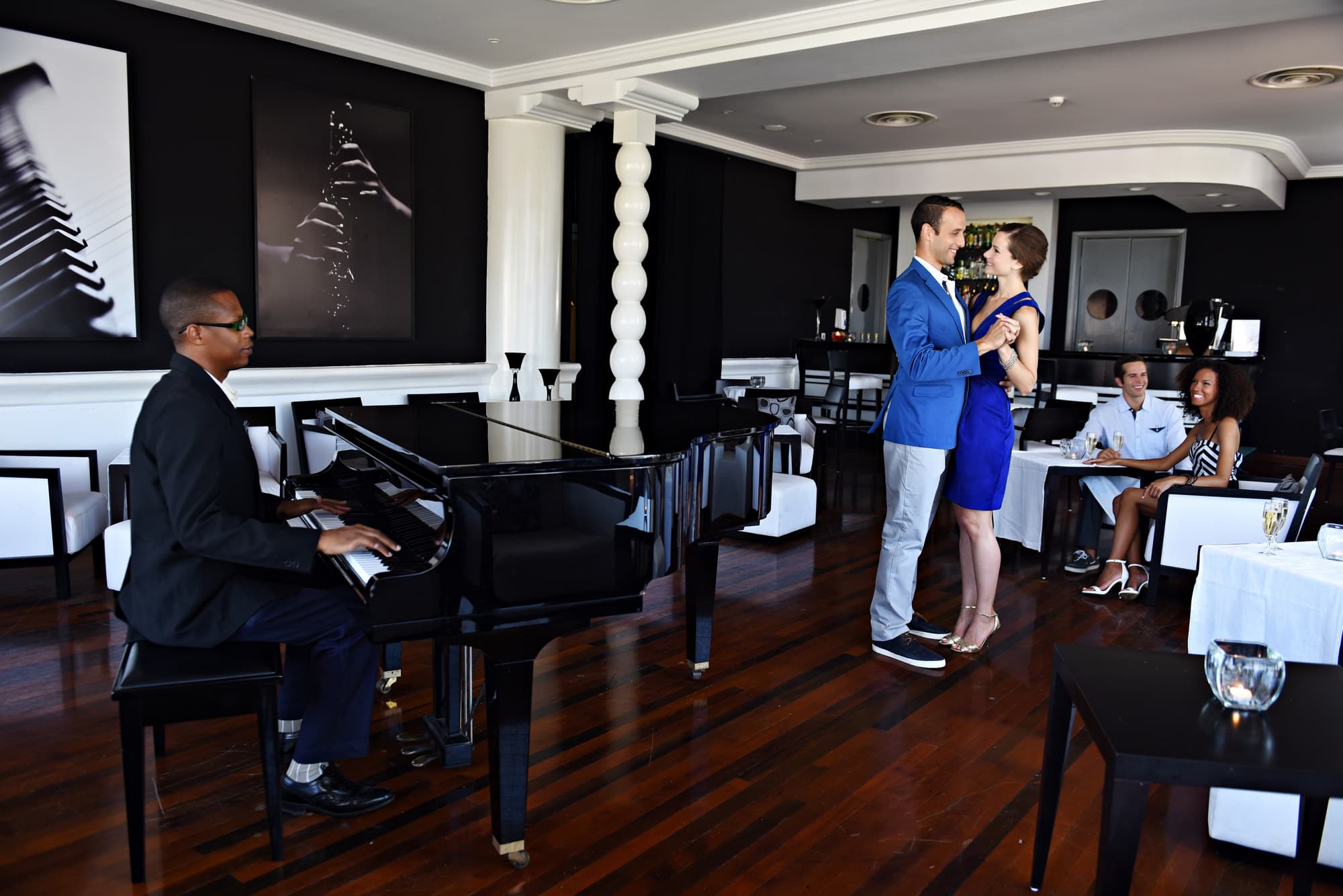 Royalton Hicacos Adults Only All Inclusive +18, Bar