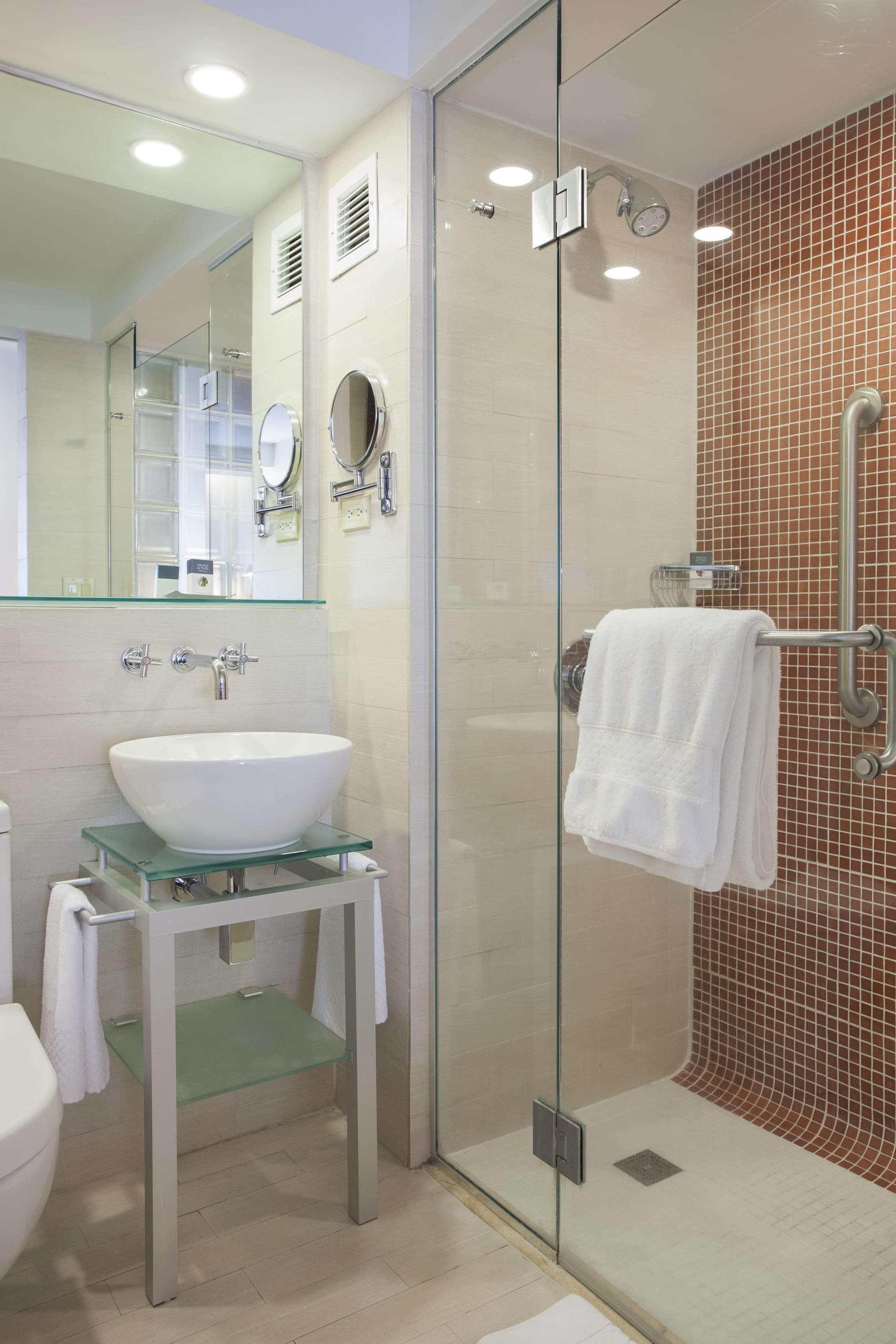 Doubletree by Hilton San Juan, Room