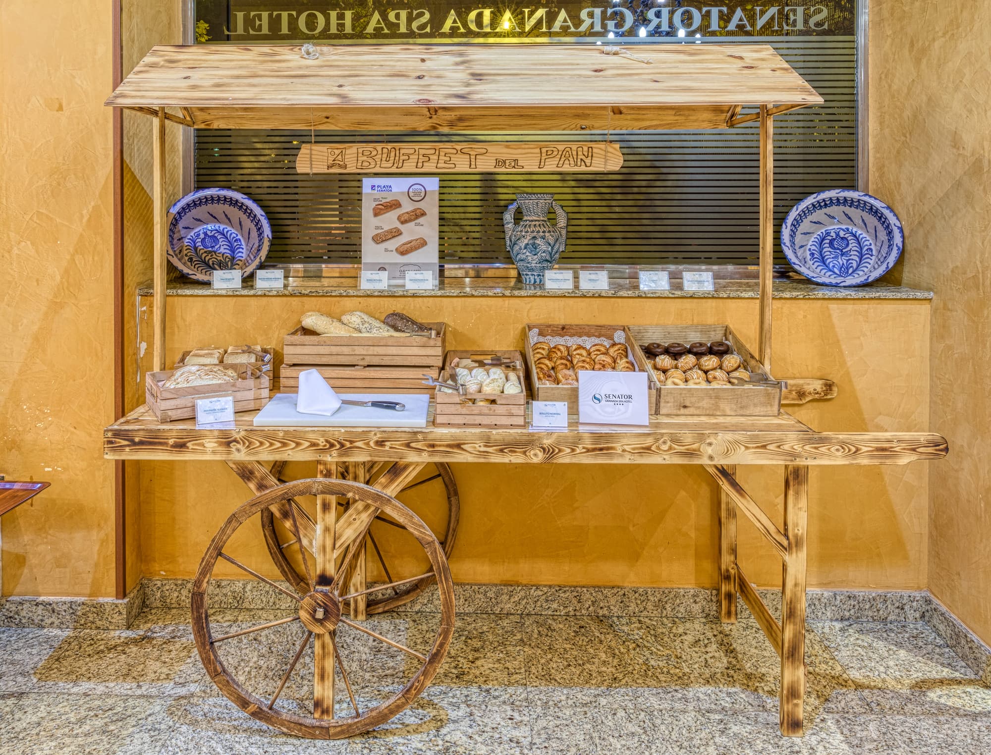 Senator Granada, Restaurant