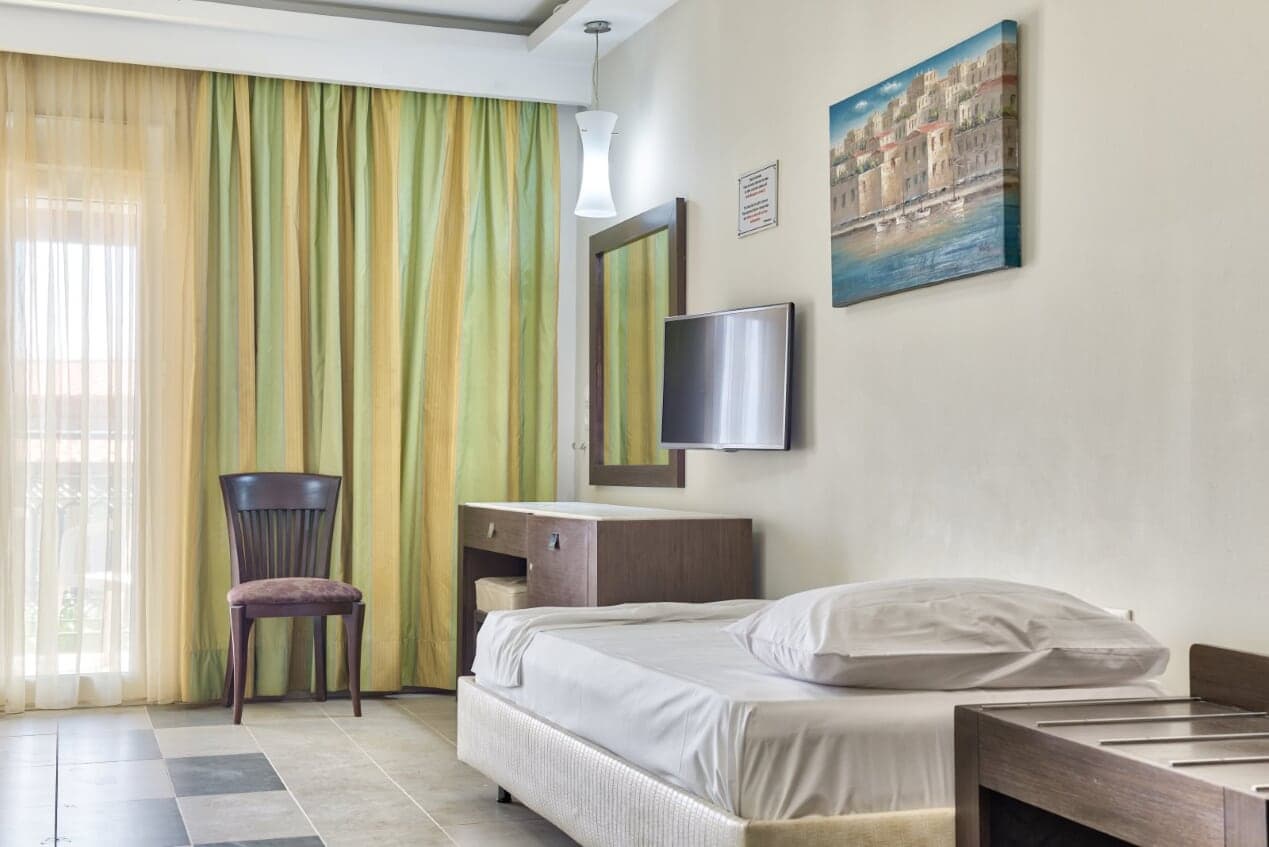 Majestic Hotel & Spa, Room