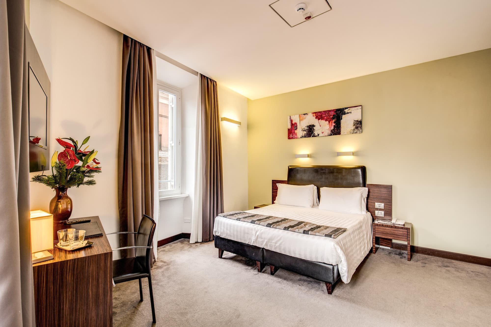 Trevi Collection, Room