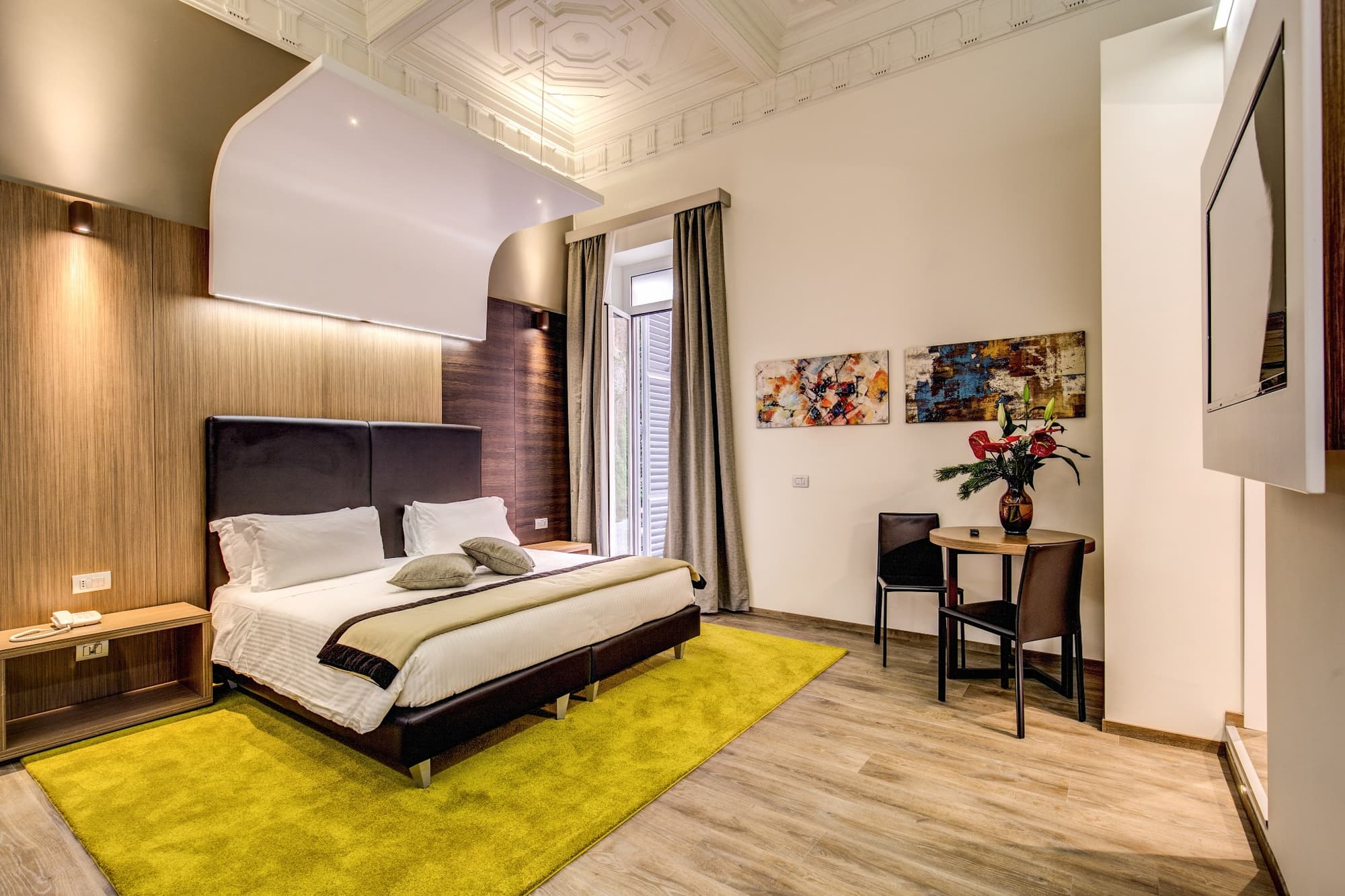 Trevi Collection, Room